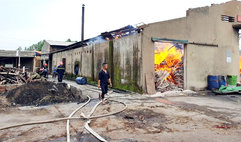 Phòng chống cháy nổ tại nơi làm việc, khu vực sản xuất, nhà xưởng kho bãi